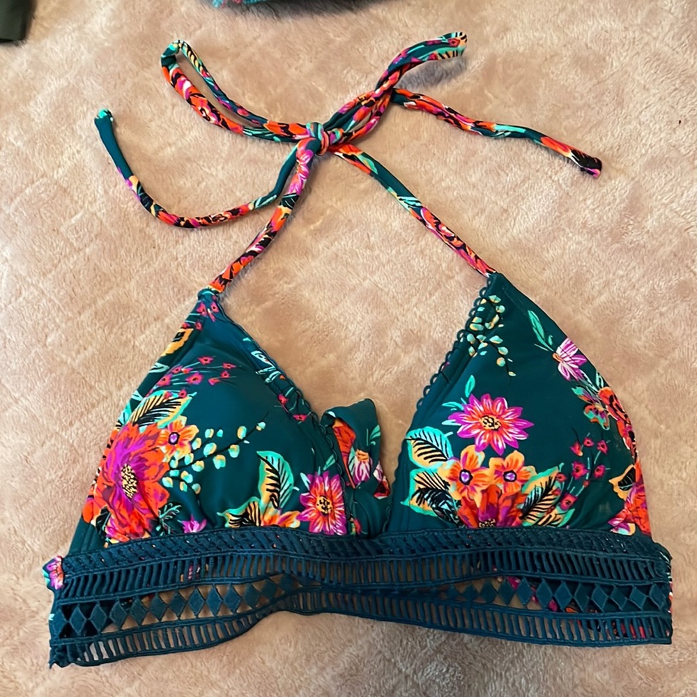 Bikini top set!!